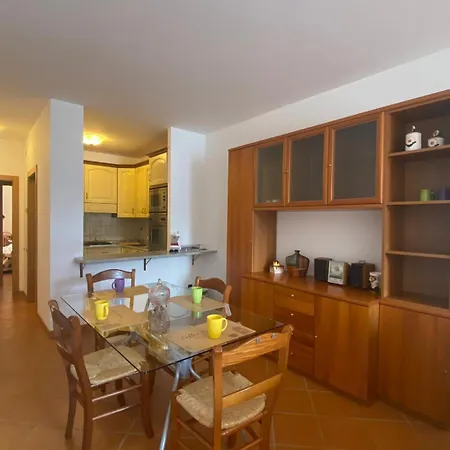 The Rose - Front Cremia